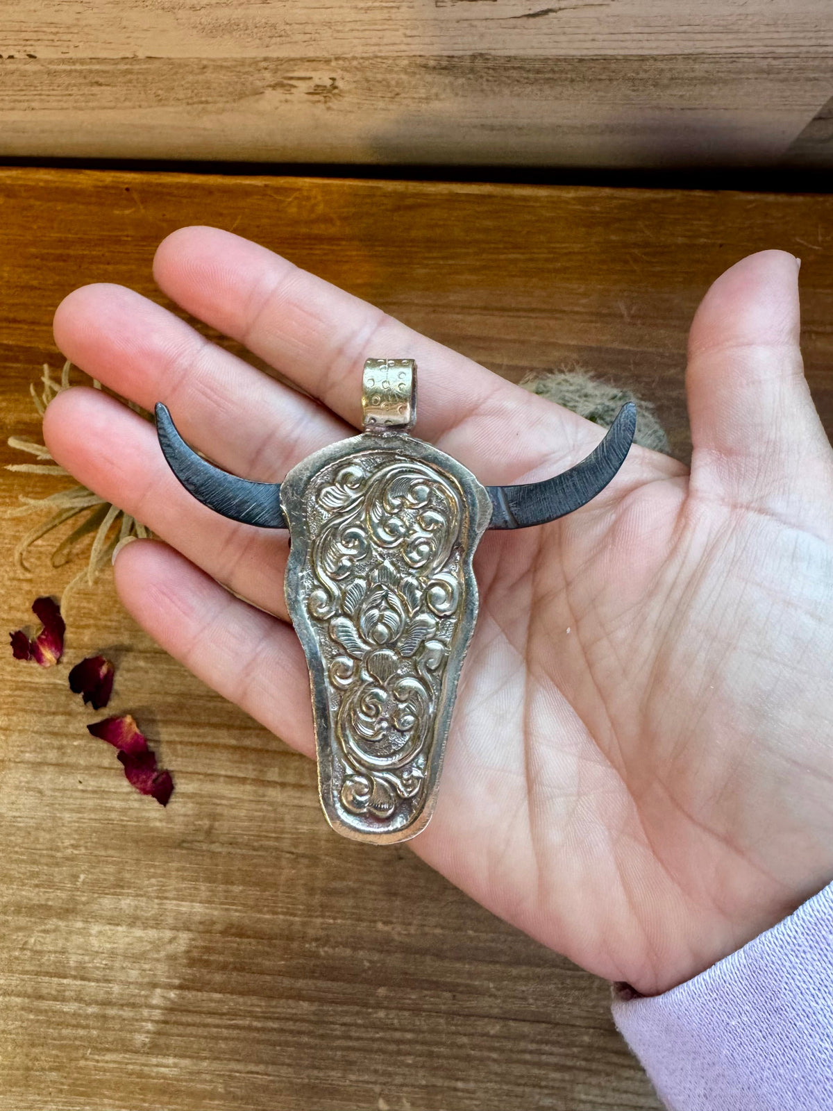 Big Antler longhorn with turquoise pendant II