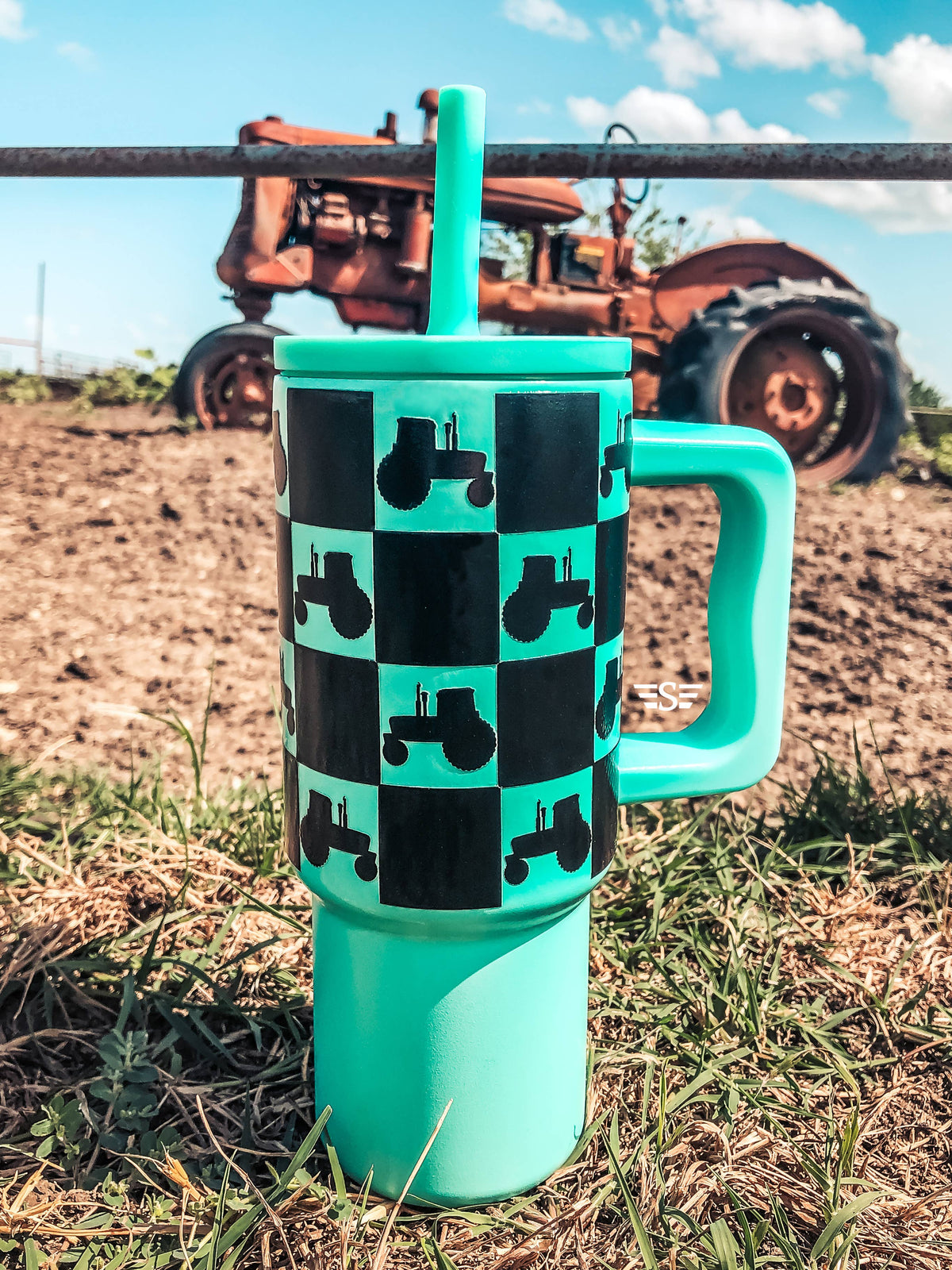 Kids 24oz Western Tumbler: Red Retro Rodeo