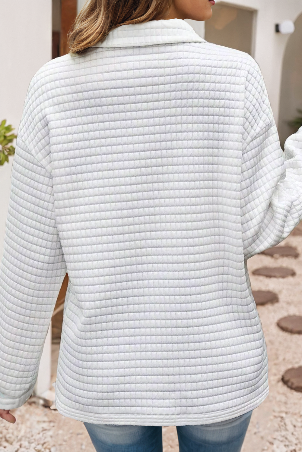 Quilted Texture Sporty Collared Long Sleeve Top: White