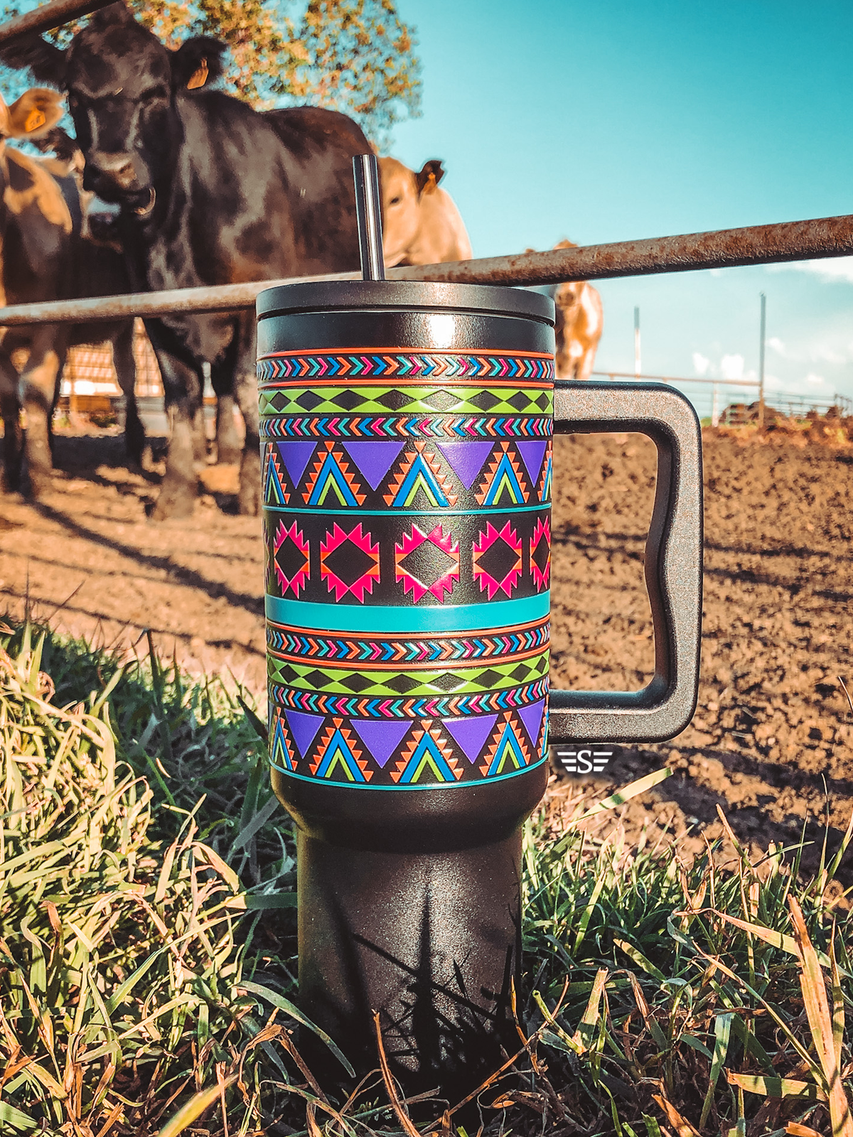 Neon Aztec 40oz Cup