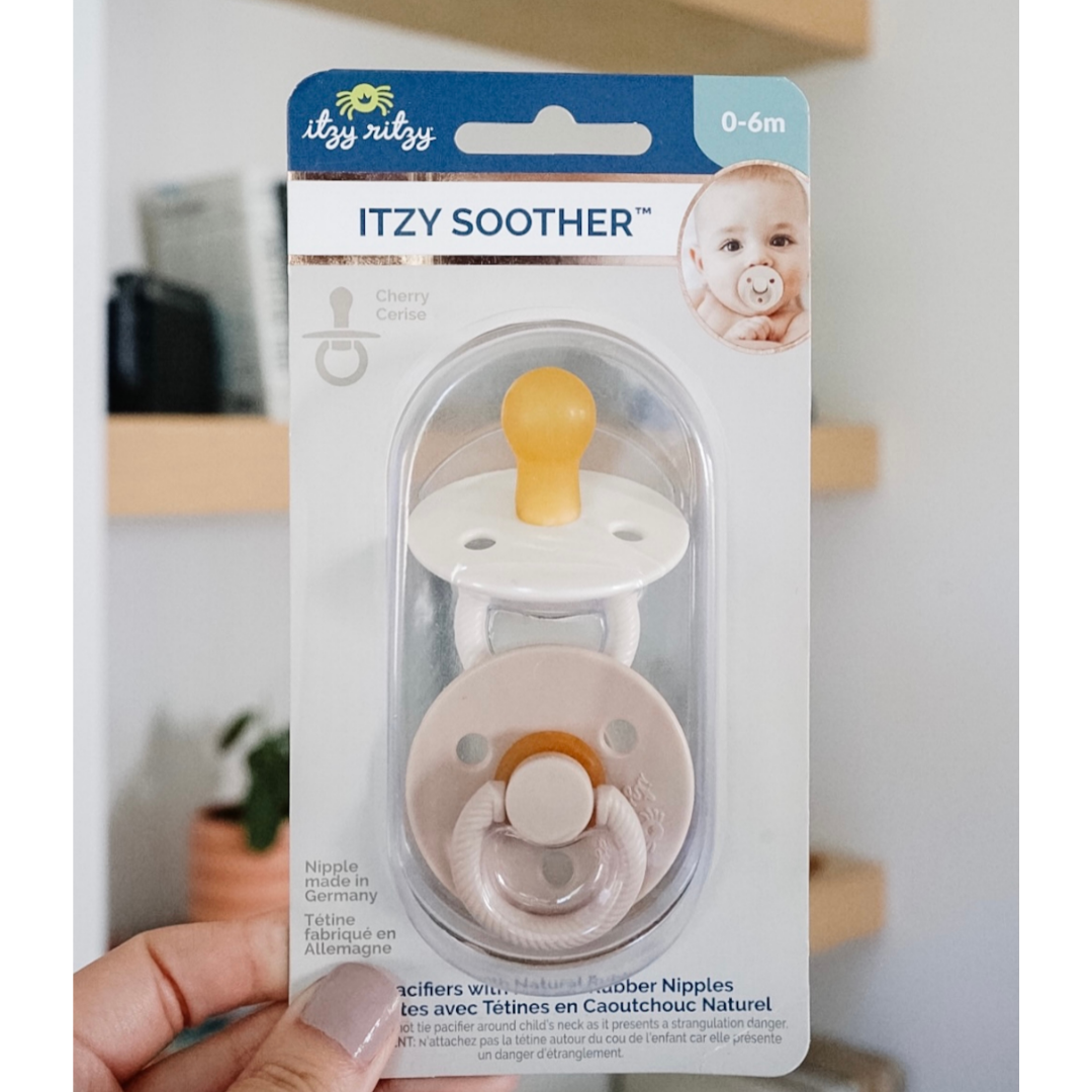 Itzy Soother™ Natural Rubber Paci Sets: Mint + White