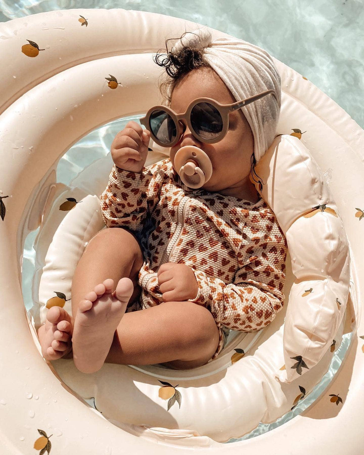 Itzy Soother™ Natural Rubber Paci Sets: Mint + White