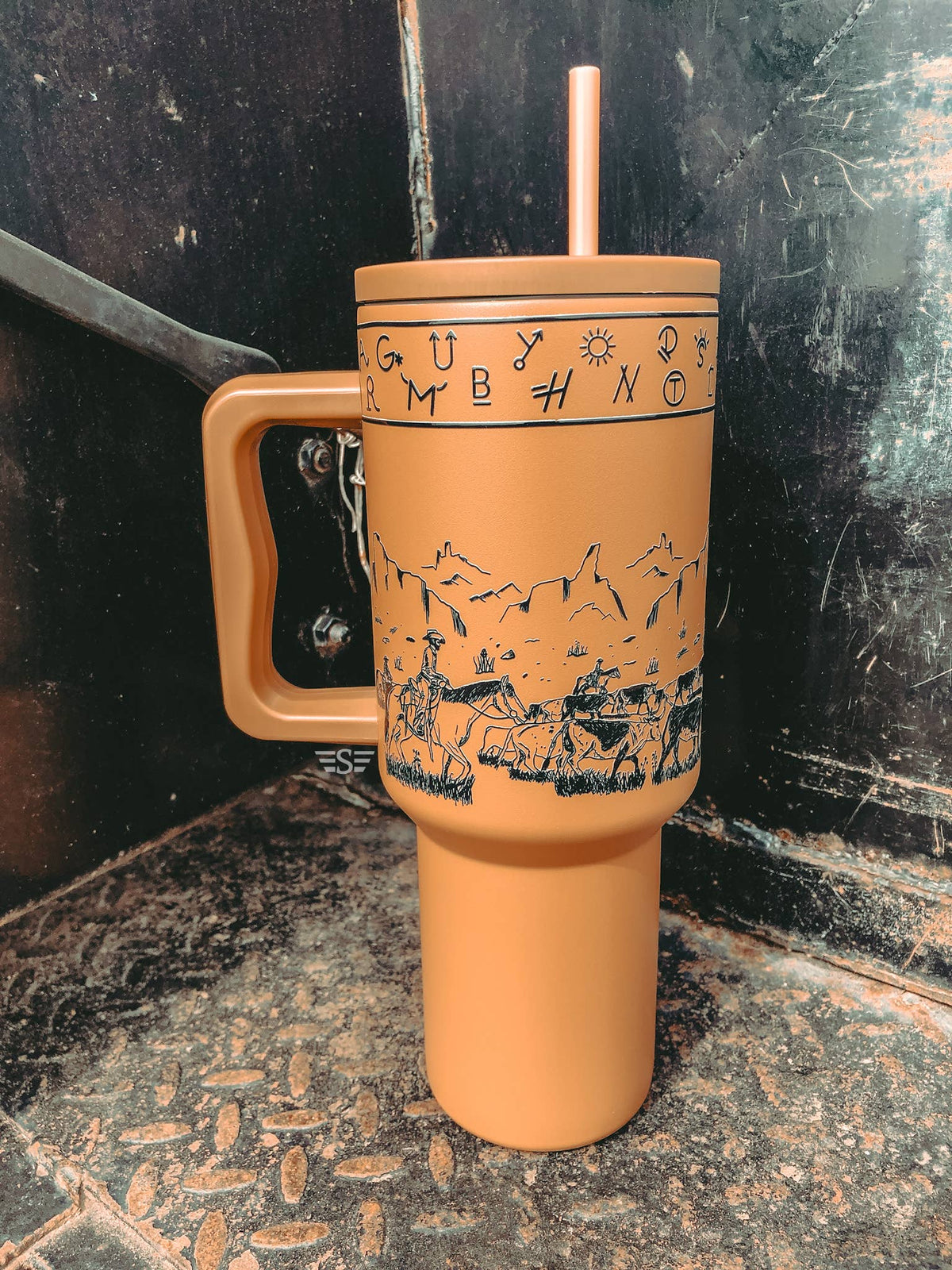 Cattle Drive 40oz Cup: Rust