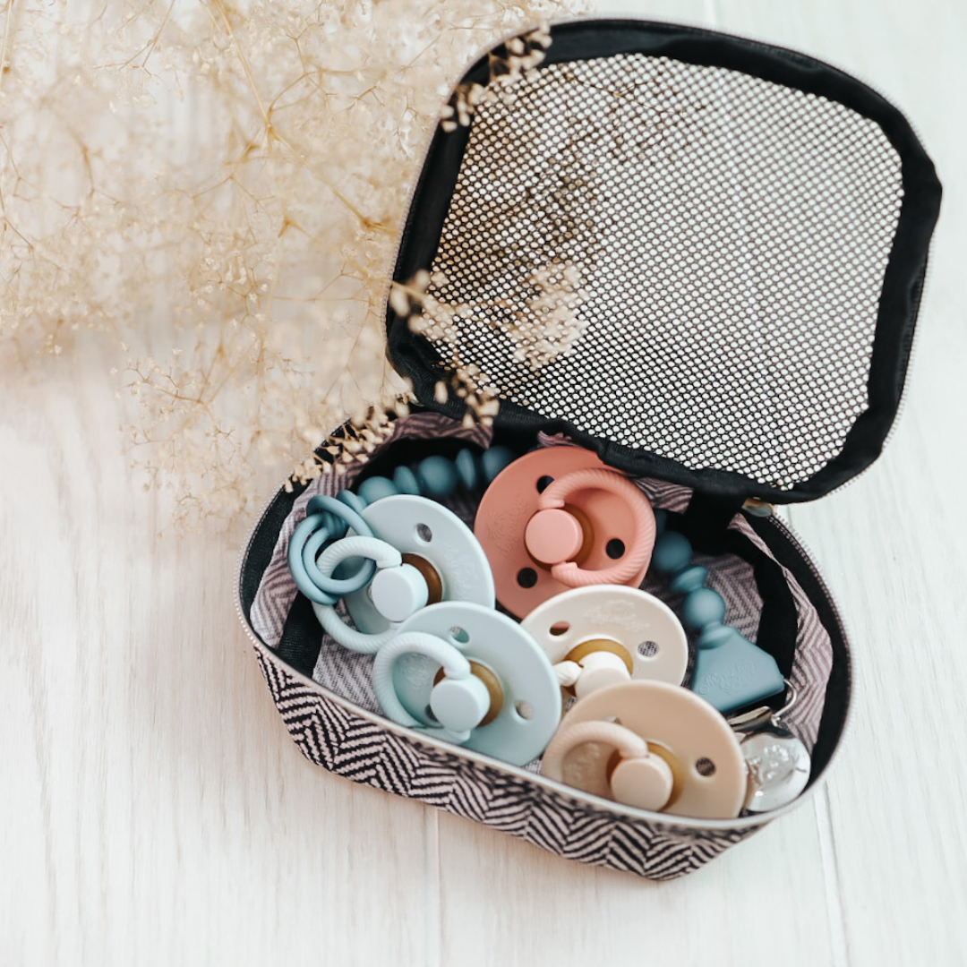 Itzy Soother™ Natural Rubber Paci Sets: Mint + White