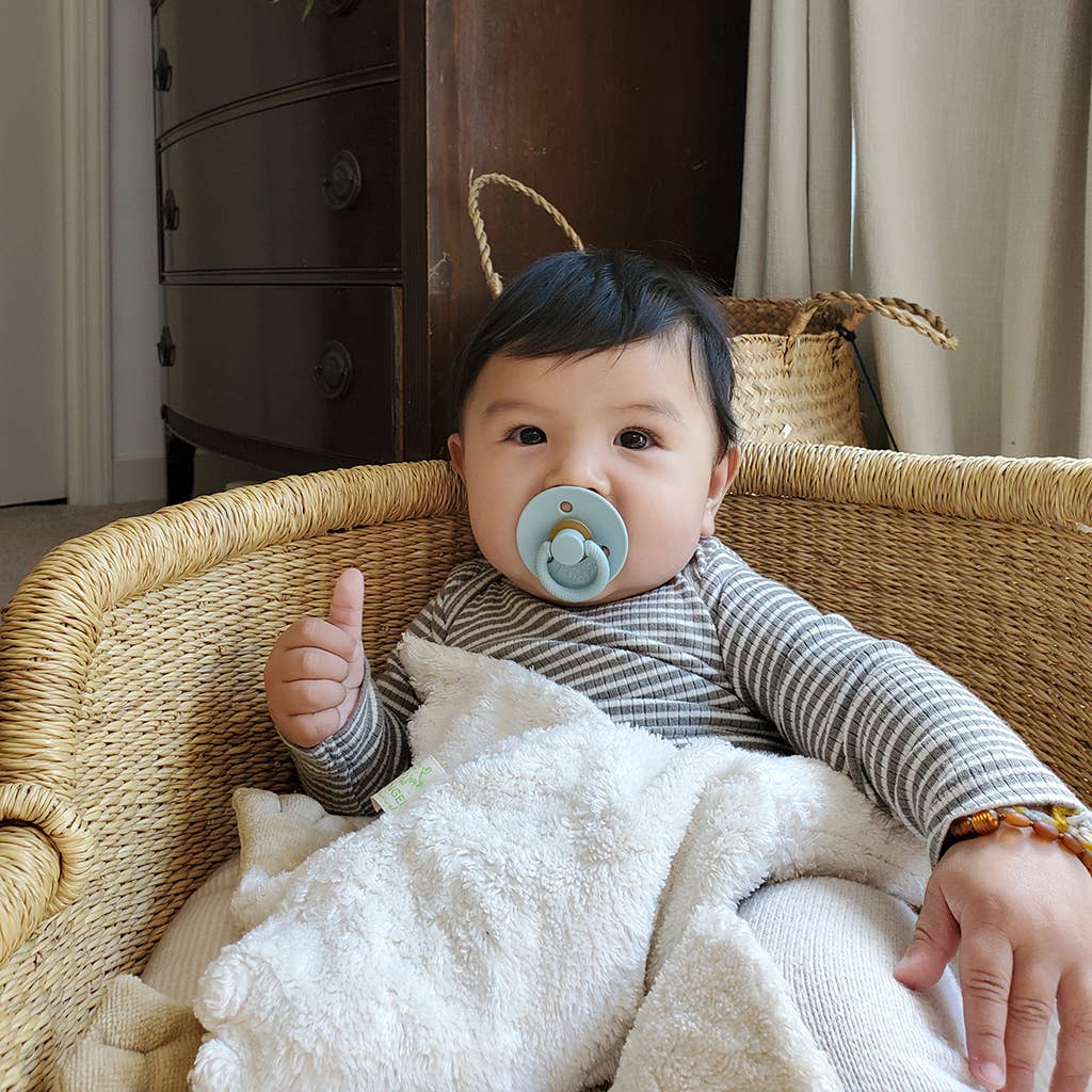 Itzy Soother™ Natural Rubber Paci Sets: Mint + White