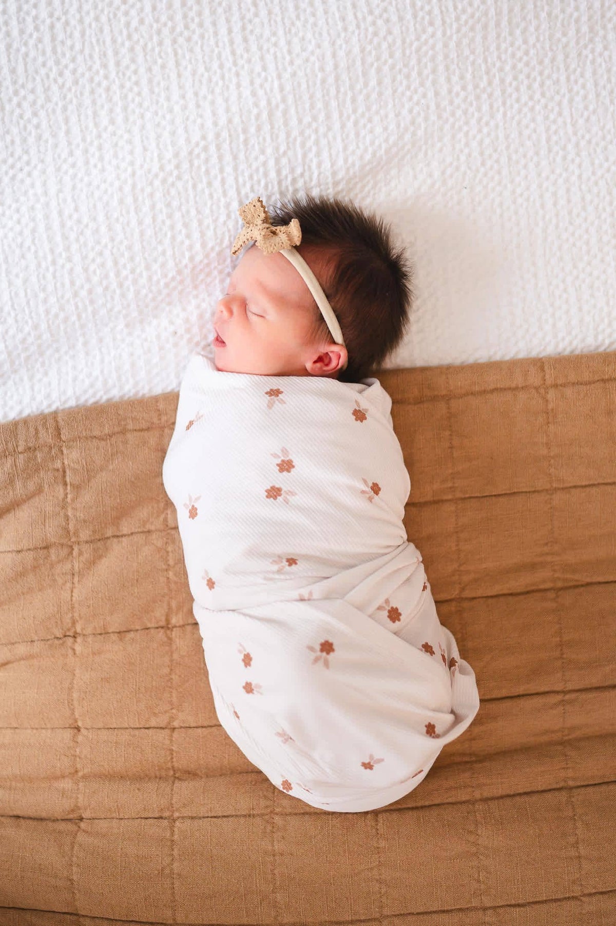 Bamboo Stretch Swaddle - Fleur: Swaddle + Bow Hat