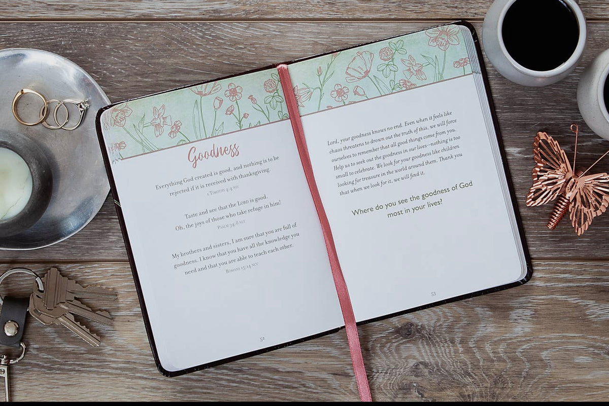 Joyful Hearts: Prayers & Promises for Couples (Prayer Book)