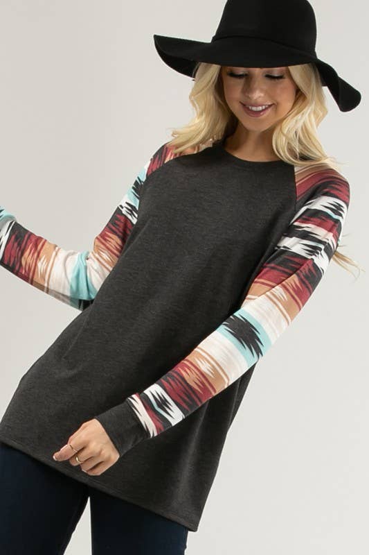 LUCY - Black/Turquoise Raglan Top